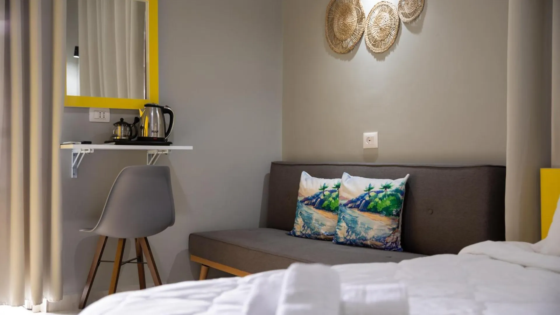 Jonian Boutique Hotel Sarandë 0*,  Albania