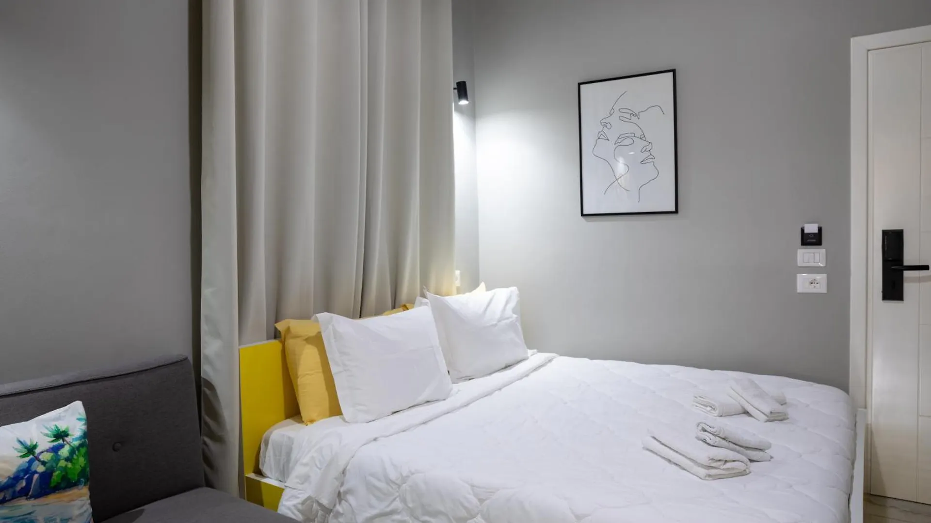 Jonian Boutique Hotel Sarandë Appartamento